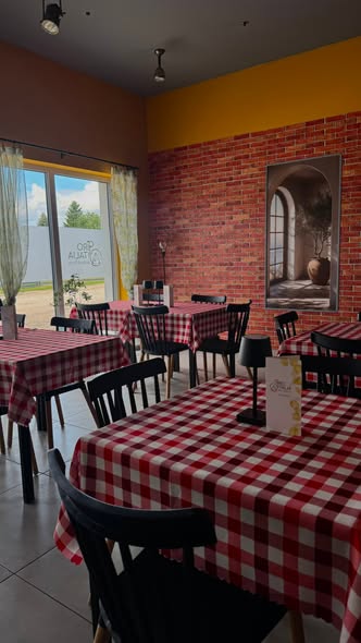 Wnętrze pizzerii Giro Italia w Biskupicach